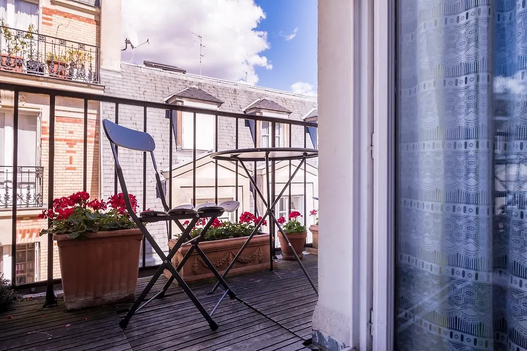 Otel Du Lys 3*