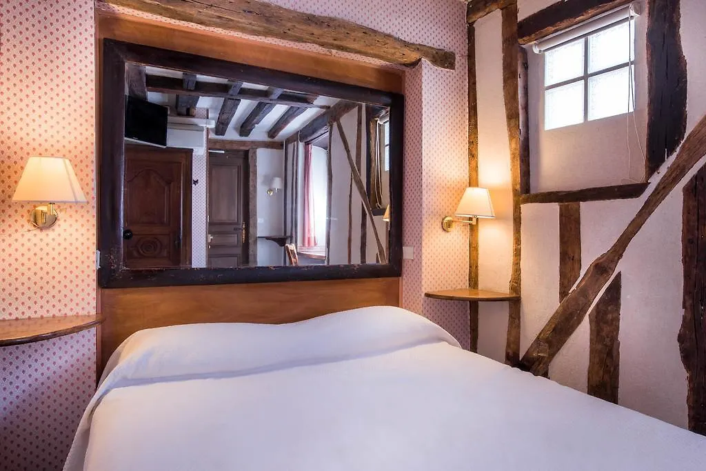 Otel Du Lys Paris