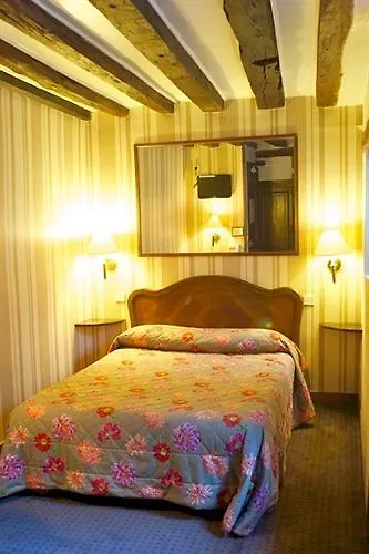 Du Lys Otel 3*